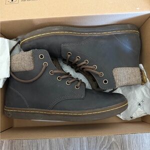 Dr. Martens Maelly Boots
